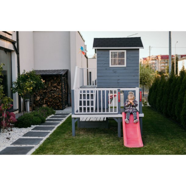 Legehus Holger p stolper  et komplet legeunivers til haven