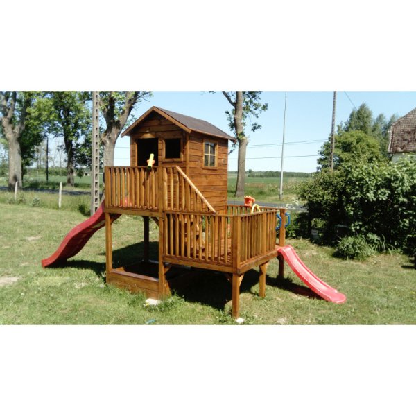 Holger legehus p stolper med platforme og sandkasse &#150; et legehus fyldt med muligheder