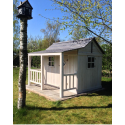 Legehus Ida  et klassisk trlegehus i smuk gr og hvid