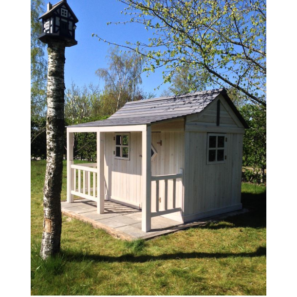 Legehus Ida  et klassisk trlegehus i smuk gr og hvid