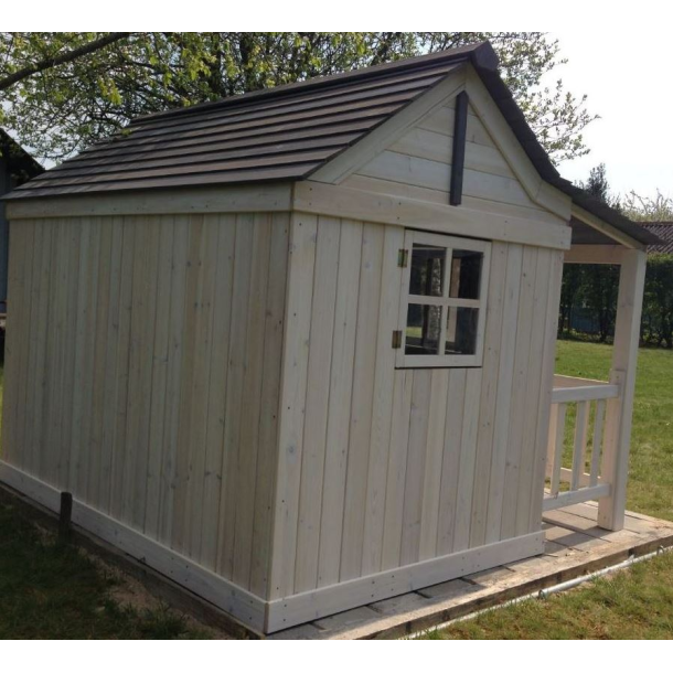 Legehus Ida  et klassisk trlegehus i smuk gr og hvid