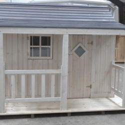 Legehus Ida  klassisk trlegehus i nordisk design gr og hvid