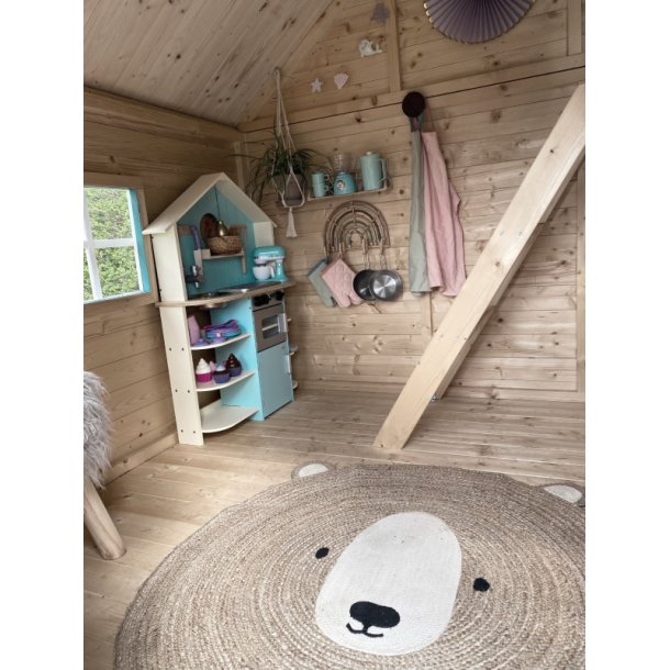 Anna legehus med hems  et rummeligt trlegehus i to etager