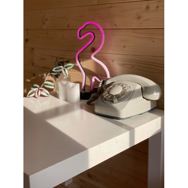 Anna legehus med hems  et rummeligt trlegehus i to etager