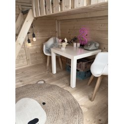 Anna legehus med hems  et rummeligt trlegehus i to etager