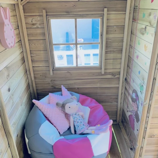 Legehus Jakob p stolper &#150; et eventyrligt legehus i hjden