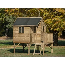 Legehus Jakob p stolper &#150; et eventyrligt legehus i hjden