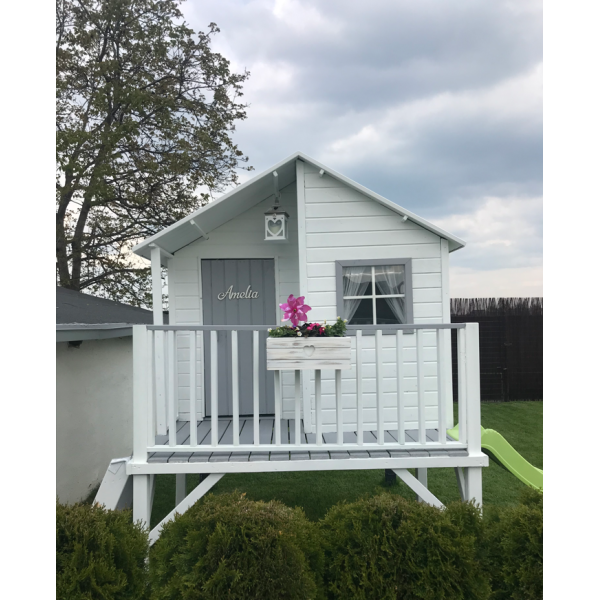 Legehus Jakob p stolper &#150; et eventyrligt legehus i hjden