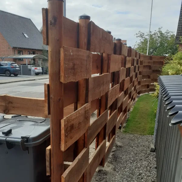 Kalmarbrt i brun trykimprgneret model "Thisted" 2,4x15/25x240cm (BxHxL)