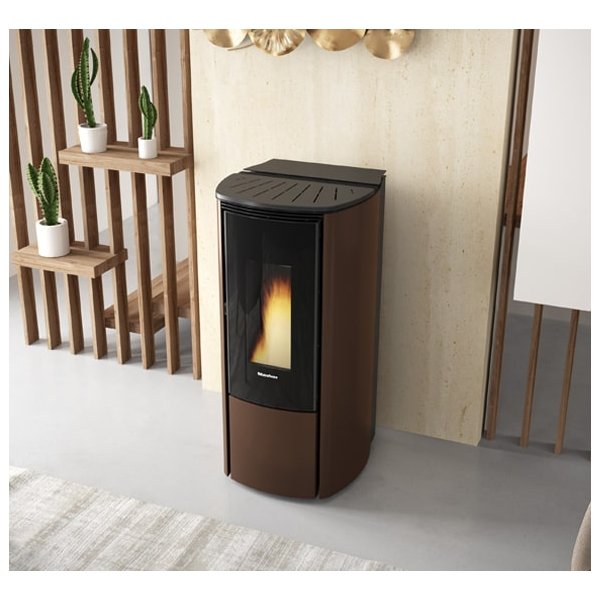 Katia 9kW pilleovn med bagudgang (180m2)