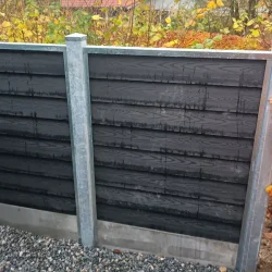 Platinklasse: Korfu komposithegn med betonbundplade, galv stlstolper og tilbehr