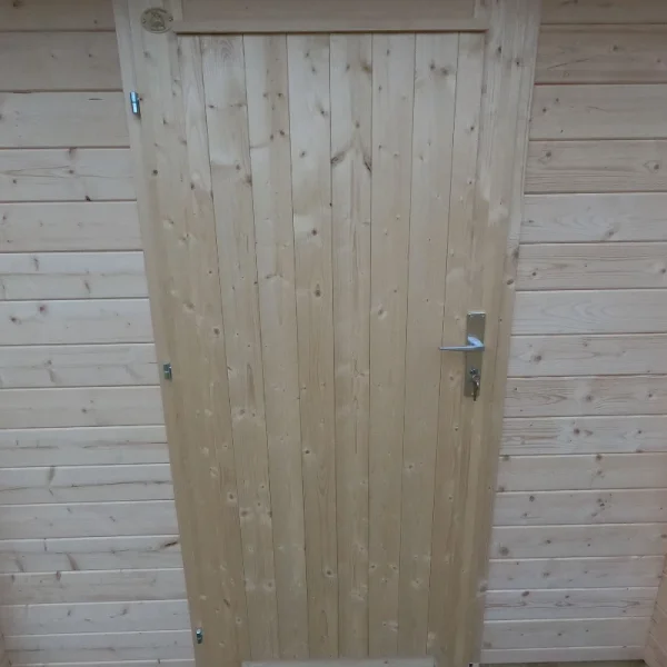 Kragelund redskabsskur med 2 rum p 14,8m2 i ubehandlet tr