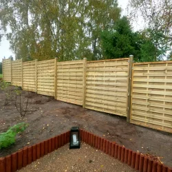 Lamelhegn model Toftlund inkl. træstolper og tilbehør