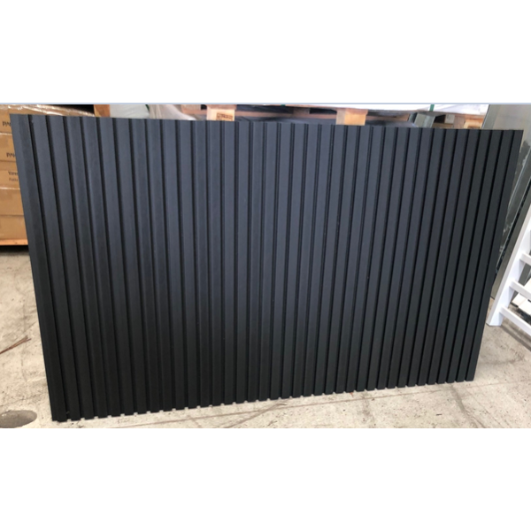 Platinklasse: Lefkas LODRET komposithegn m. bekldning p 2 sider inkl. galv. stolper og tilbehr