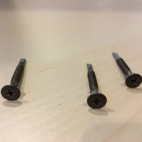 1x kasse (200stk) Lefkas facadeskrue med borespids i redwood (prim�rt til hj�rnelister)