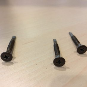 Lefkas facadeskrue med borespids i redwood (25 stk.) (prim�rt til hj�rnelister)