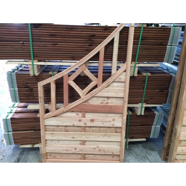 Mayor hegn med bue i l�rk 90x161/90cm (BxH)