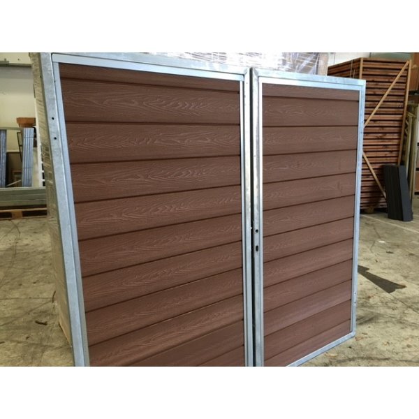 Nice dobbeltlge i brun inkl. stolper 197x180cm (BxH)