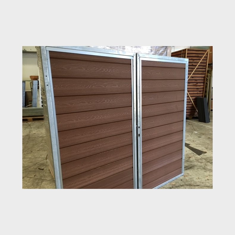 Nice dobbeltlge i brun inkl. stolper 197x180cm (BxH)