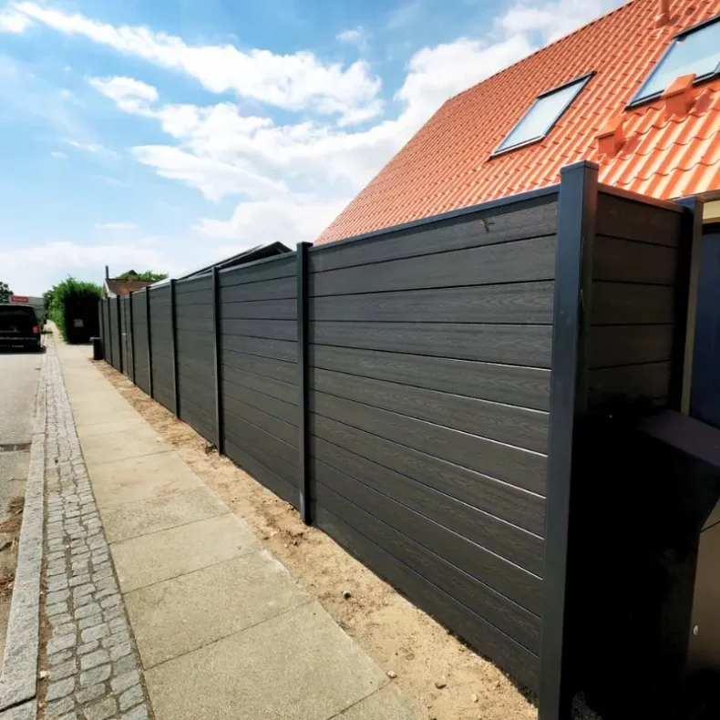 Milano komposithegn med pulverlakeret galv. stlstolper - Guldklasse