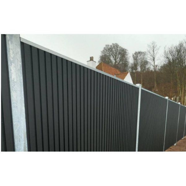 Platinklasse: Lefkas LODRET komposithegn m. bekldning p 2 sider inkl. galv. stolper og tilbehr