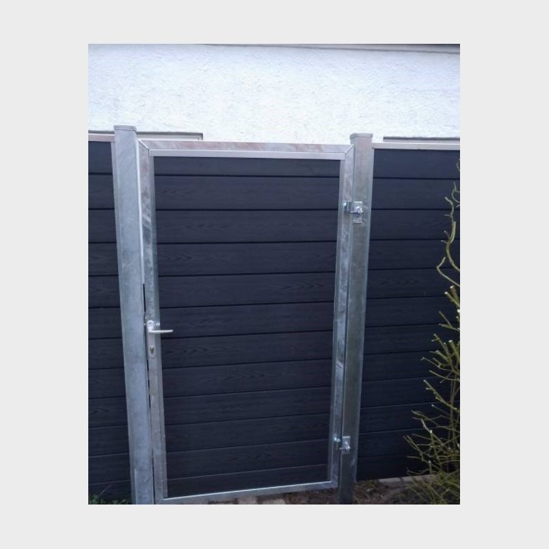 Nice enkeltlge i komposit inkl. stolper 97cm i bredden x den valgte hjde