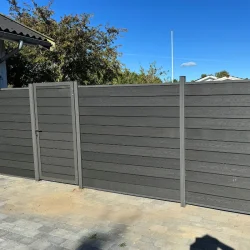 Nice komposithegn med aluminiumsstolper i antracit - Guldklasse