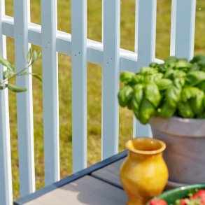 Osaka hegn i grundmalet hvid 180x93cm (BxH)