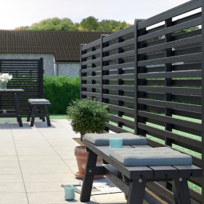 Osaka hegn i grundmalet sort 180x93cm (BxH)