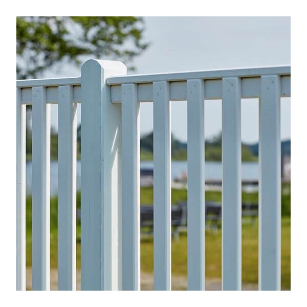 Osaka hegn i grundmalet hvid 180x180cm (BxH)