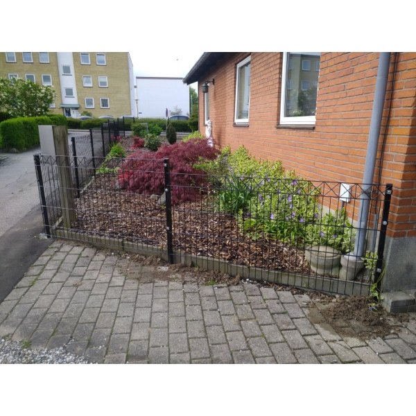 200x80cm Panelhegn X dekoration i sort model Gilleleje LxH