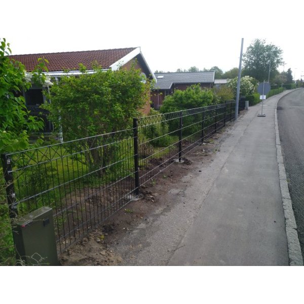 200x80cm Panelhegn X dekoration i sort model Gilleleje LxH