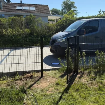 Lge til panelhegn i sort 100x120cm -  model Viby