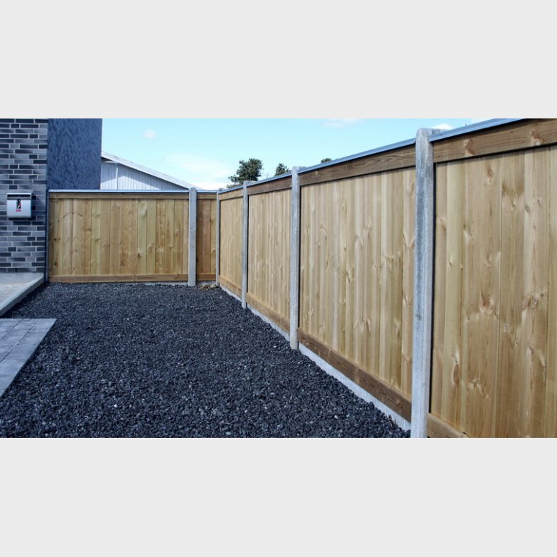 Plankehegn i grnt trykimprgneret fyr 189x150cm (180cm over jord)