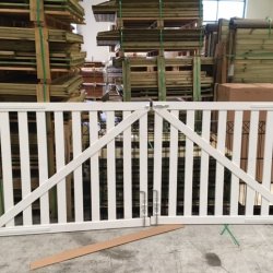 PVC Tremme dobbeltlge med brede stave i (150+150) x 120cm (BxH) (OUTLET varer)