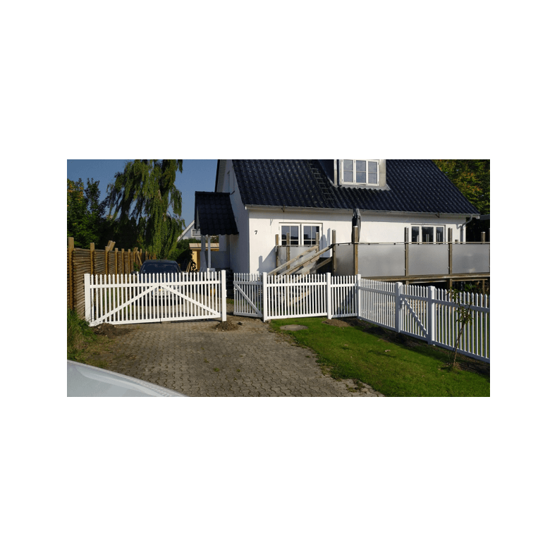 Skagen plastik hegn med lige smalle stave i 180x100cm