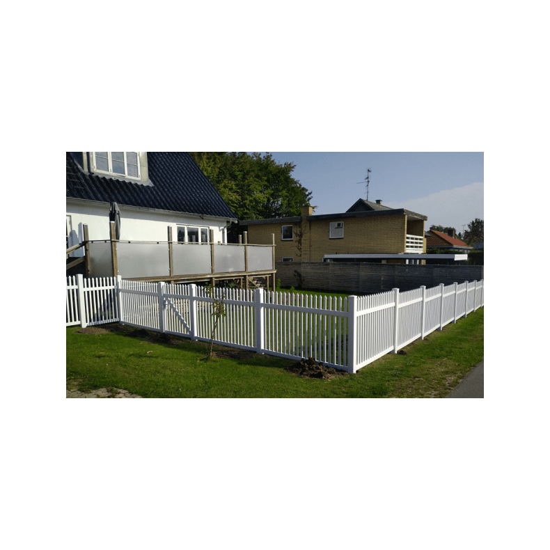 Skagen plastik hegn med lige smalle stave i 180x100cm