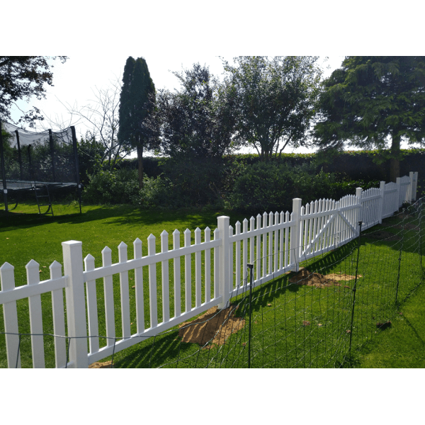 PVC Skagen hegn bue opad med brede stave i 180x100cm (BxH)