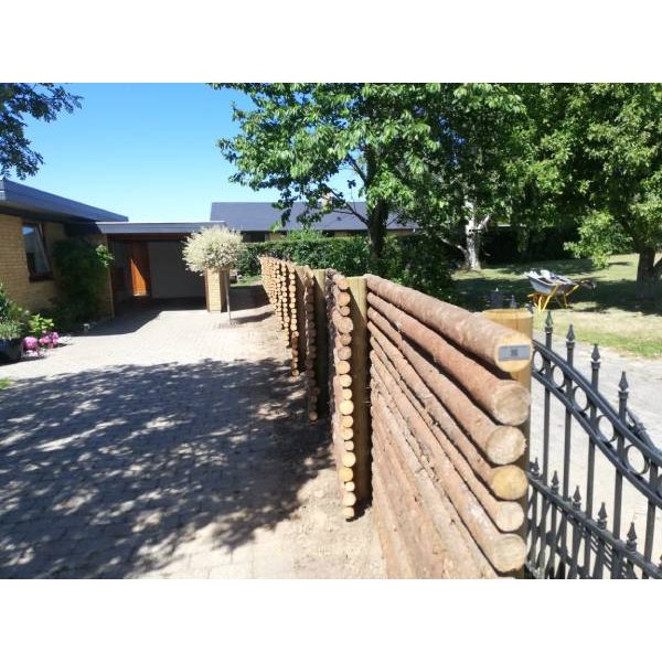 Raftehegn med bark 47 cm inkl. trstolper og tilbehr - Guldklasse