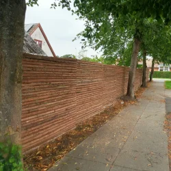 Raftehegn med bark 47 cm inkl. trstolper og tilbehr - Guldklasse