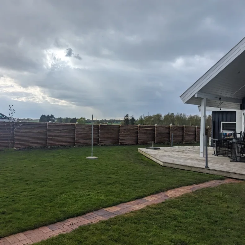 Raftehegn med bark 5-9cm rafter - Platinklasse