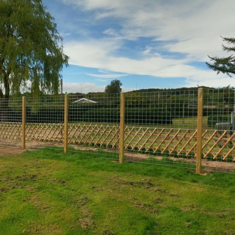 Galvaniseret rionet hegn 90x180cm - model Billund