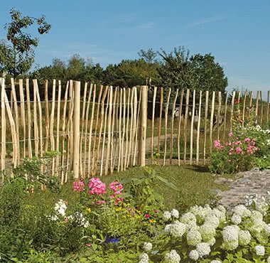 Rustikt rullehegn i hasselnød model 