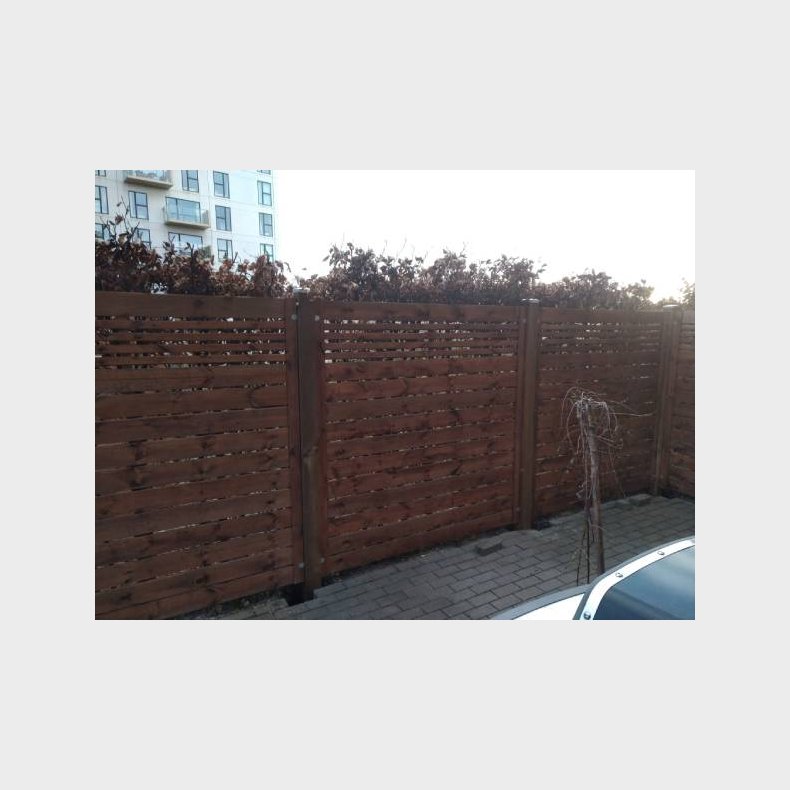 Sina hegn i brun 180x180cm (BxH)