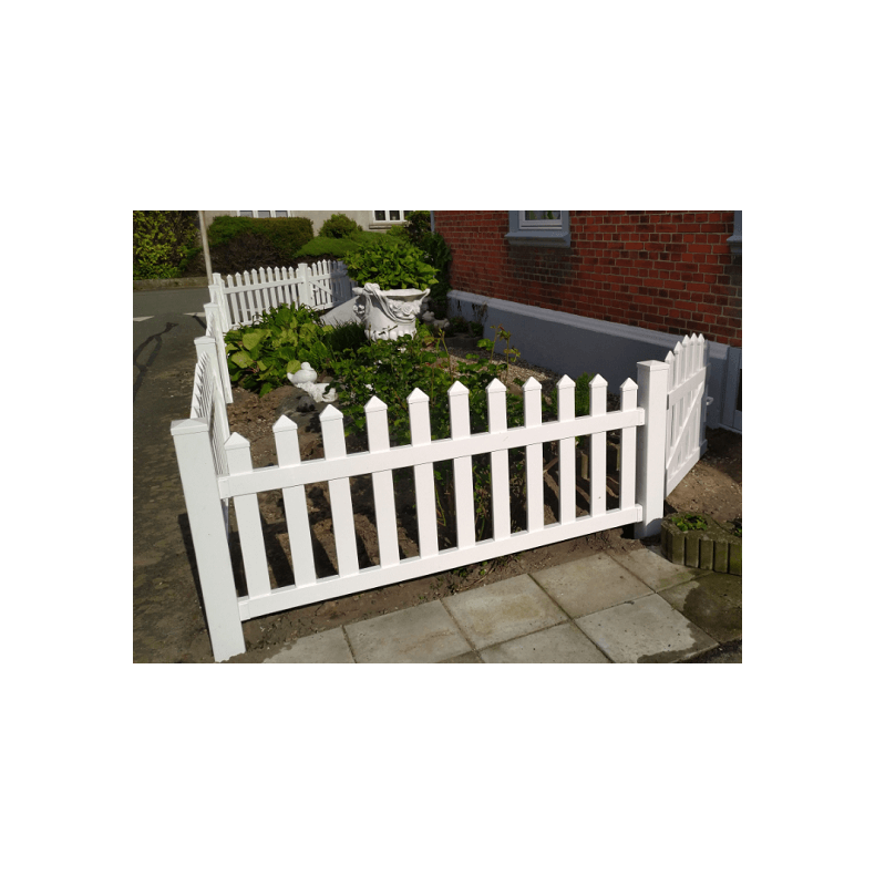 PVC Skagen hegn med bue opad og brede stave i 180x100cm 