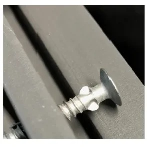 1x kasse (500stk) Lefkas facadeskrue med borespids (passer til ca. 31m2)