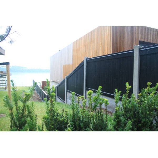 Lgtehegn trykimp. gran. sortmalet 189x120cm (150cm over jord)