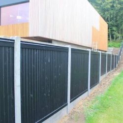 Lgtehegn trykimp. gran. sortmalet 189x120cm (150cm over jord)