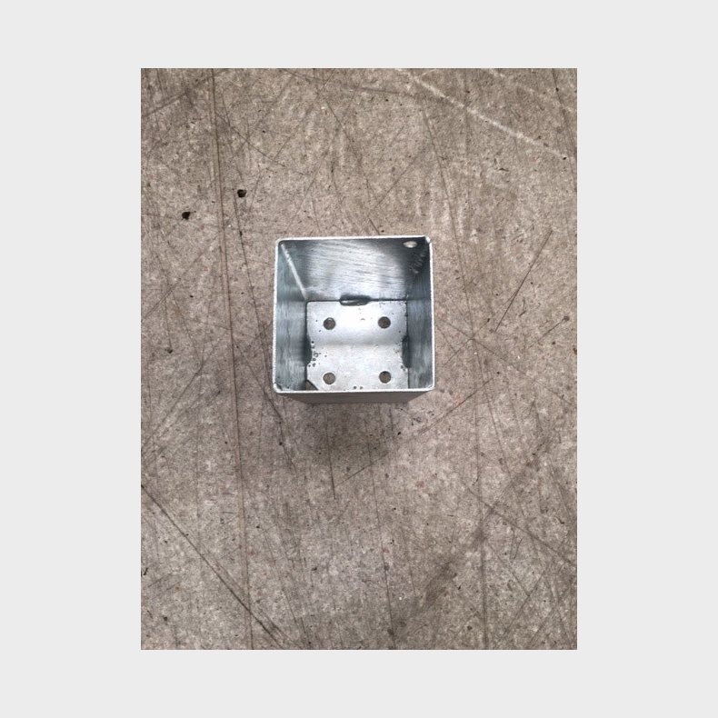 Stlfod til placering inde i 10x10cm PVC stolper