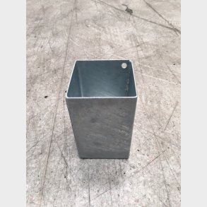 Stlfod til placering inde i 10x10cm PVC stolper